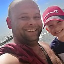 Виктор, 33 года