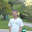 Saymon Grey, 53 года