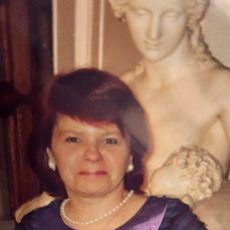 Фотография девушки Иришка, 60 лет из г. Санкт-Петербург