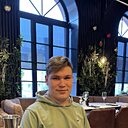Роман, 21 год