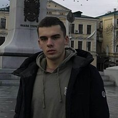 Фотография мужчины Влад, 21 год из г. Кропивницкий