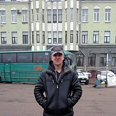 Фотография мужчины Юрий, 45 лет из г. Санкт-Петербург