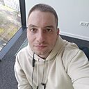 Антон, 32 года