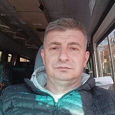 Фотография мужчины Serbanmihai, 43 года из г. Ploiești
