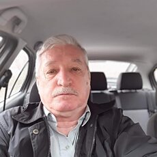 Фотография мужчины Nicolin, 60 лет из г. Râmnicu Vâlcea