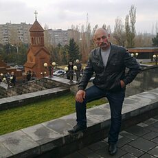 Фотография мужчины Арам, 62 года из г. Иркутск