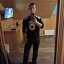 Макс, 33 года